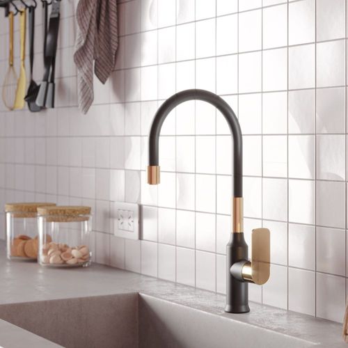 Grifería Monocomando Vasser Agatha Black Rose Gold para Cocina de Mesada con Pico Móvil Flexible